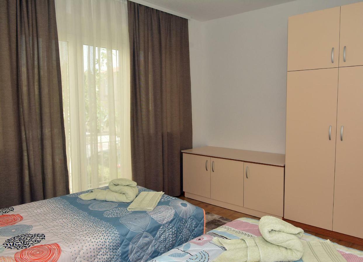 Ms Apartment Ohrid Esterno foto
