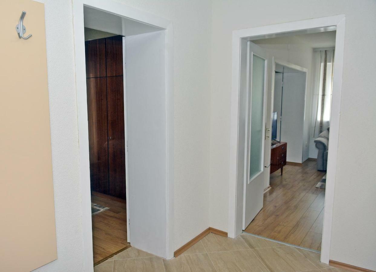 Ms Apartment Ohrid Esterno foto