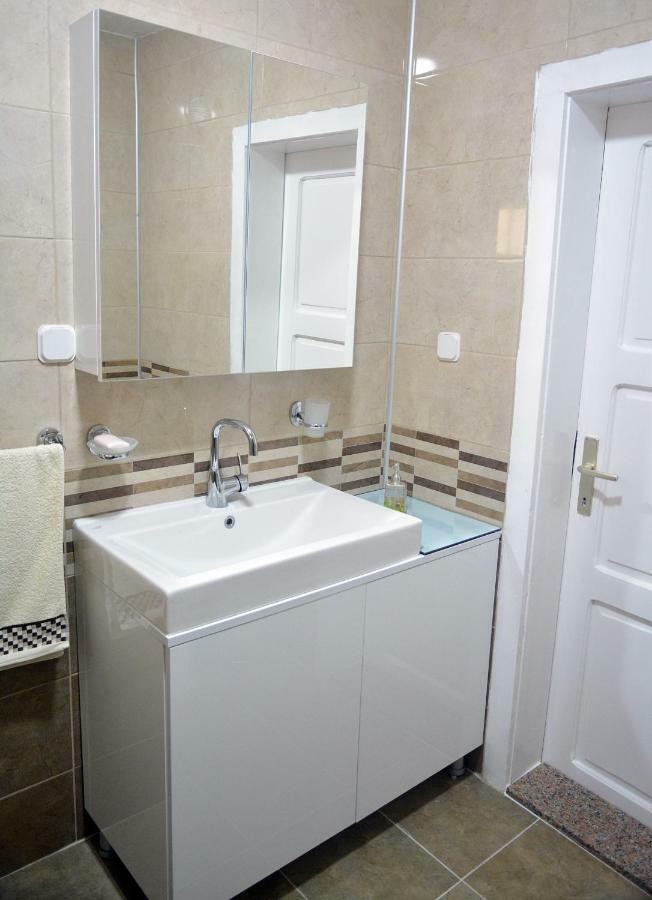 Ms Apartment Ohrid Esterno foto
