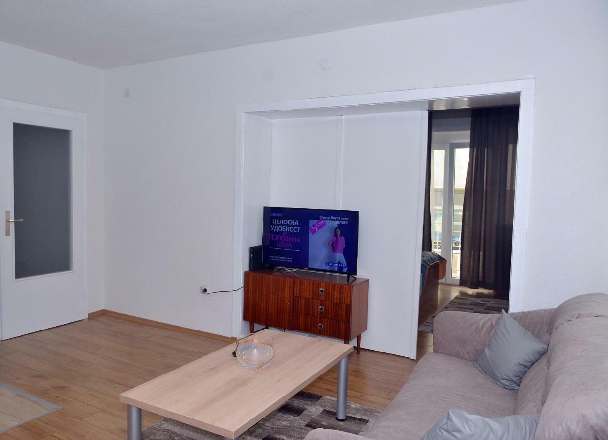 Ms Apartment Ohrid Esterno foto