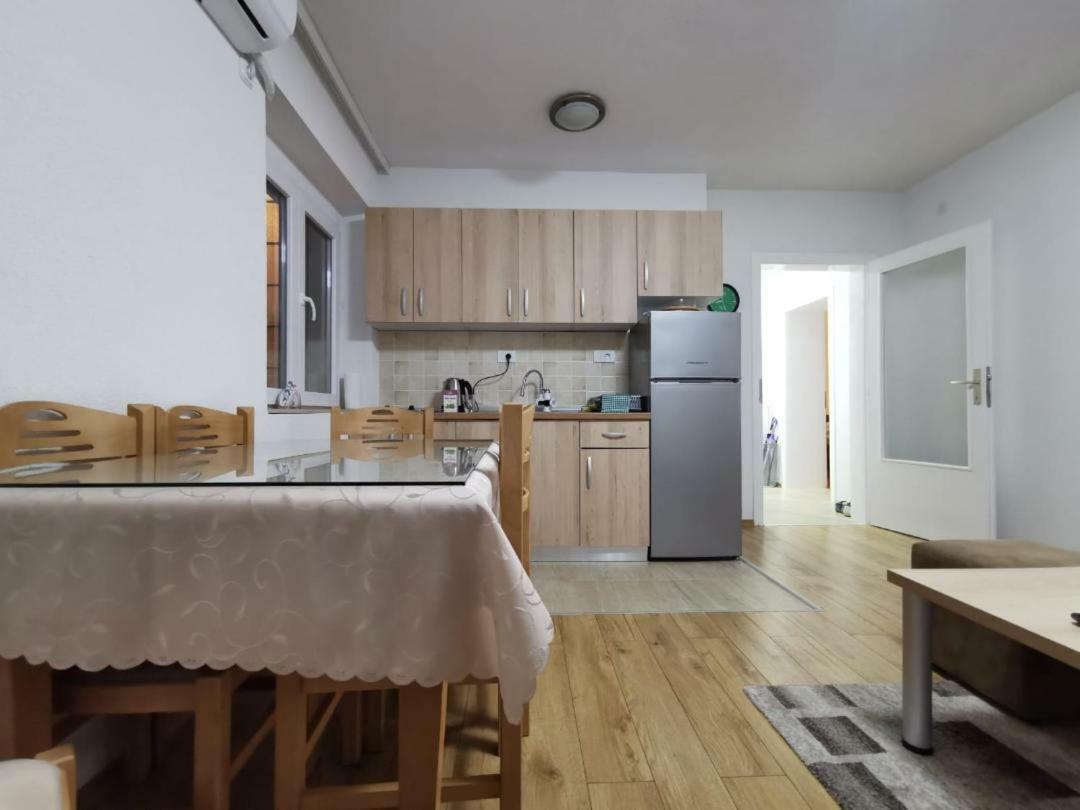 Ms Apartment Ohrid Esterno foto