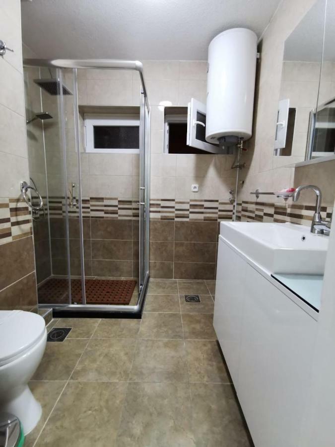 Ms Apartment Ohrid Esterno foto